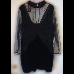 Plus Beaded Velvet Mesh Dress size Us20/uk24
